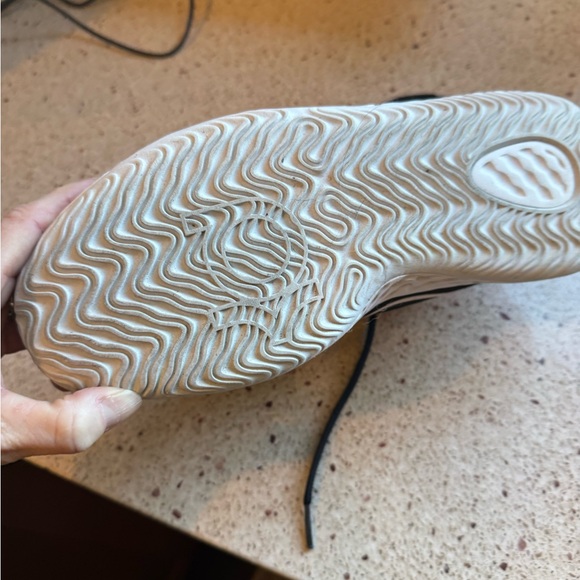 Youth Nike KD Trey 5 V111 Basketball Shoes. - Picture 10 of 11